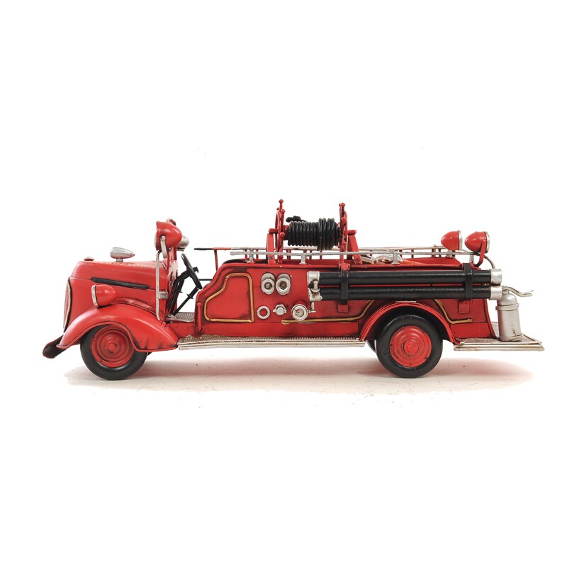1938 Red Fire Engine Ford 1:40 Scale Model Truck