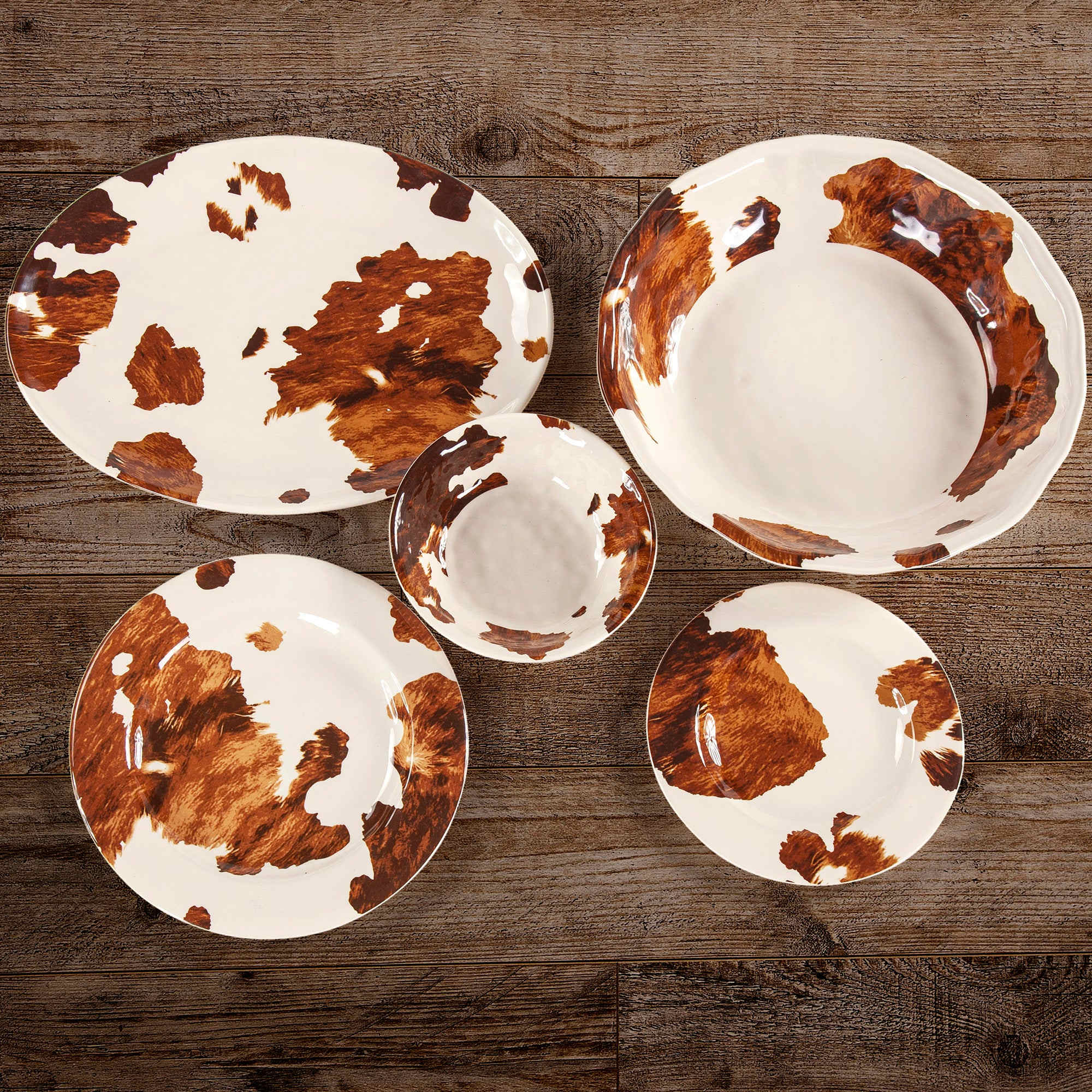 HiEnd Accents Elsa Cowhide 14-Piece Dinnerware Set