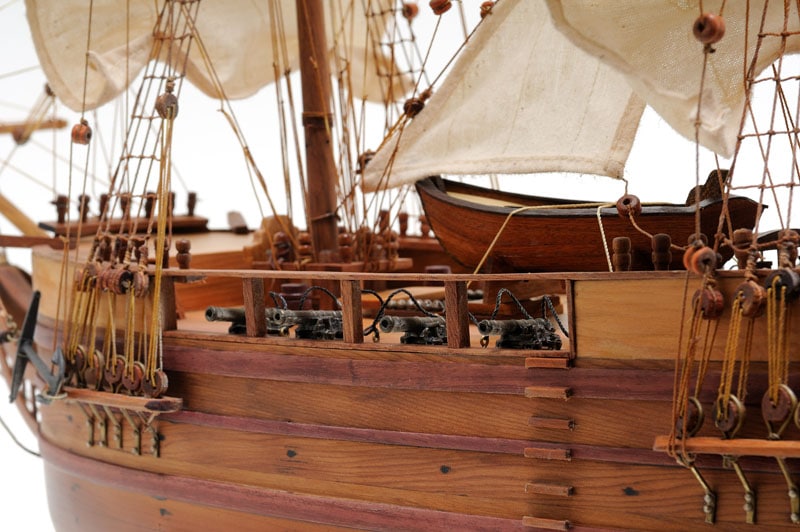 Old Modern Handicrafts Beagle Model Ship