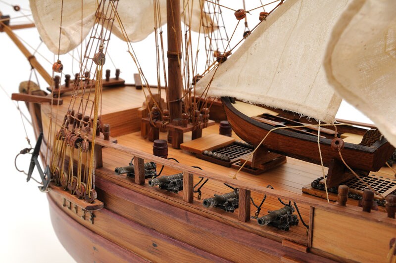 Old Modern Handicrafts Beagle Model Ship